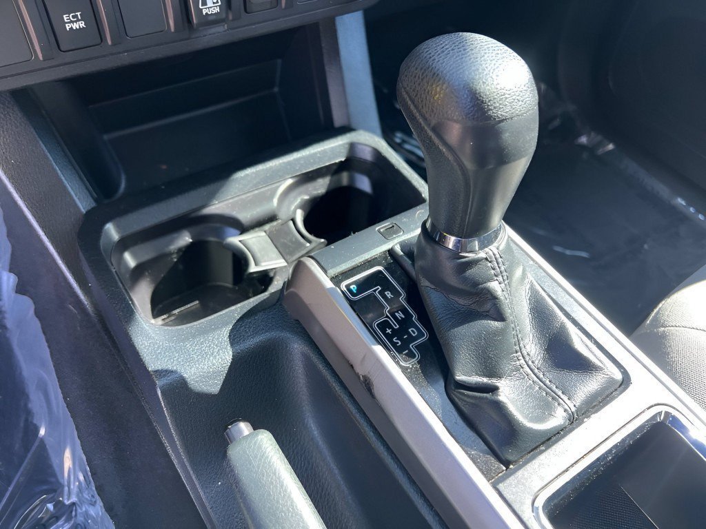 Used 2018 Magnetic Gray Metallic Toyota SR5 image 27
