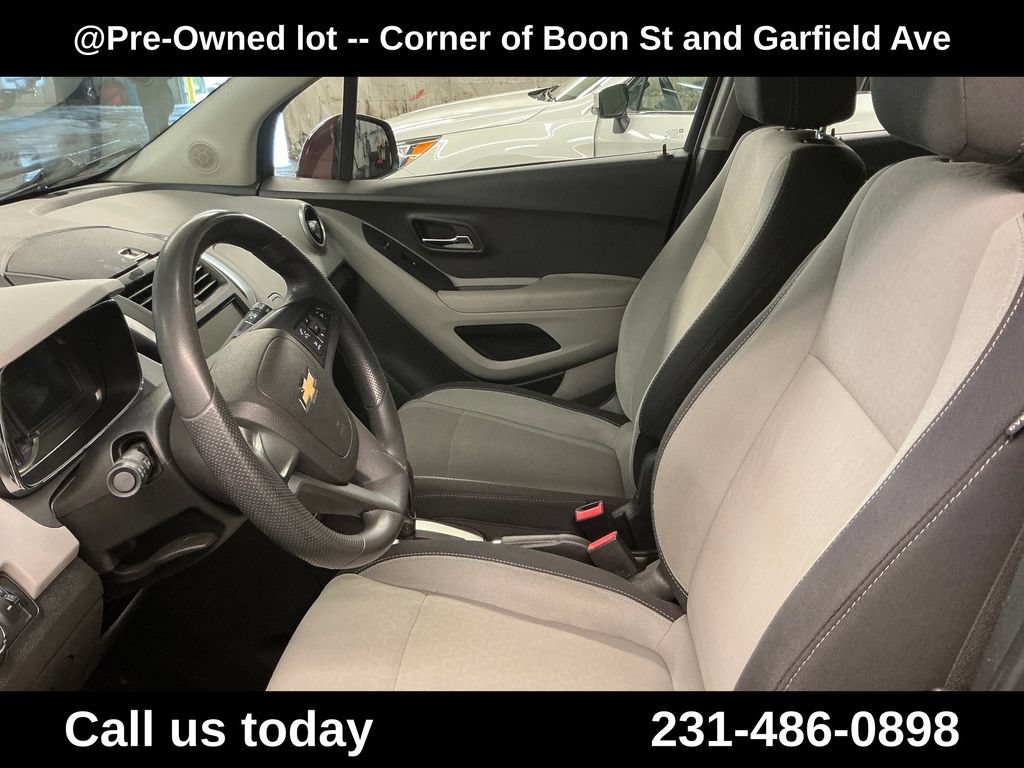 Used 2016 CRIMSON METALLIC Chevrolet LS image 15