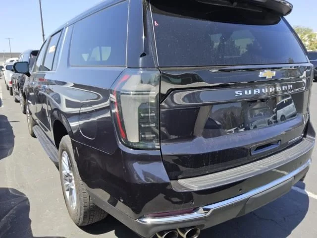 Used 2025 Gray Chevrolet Premier image 2