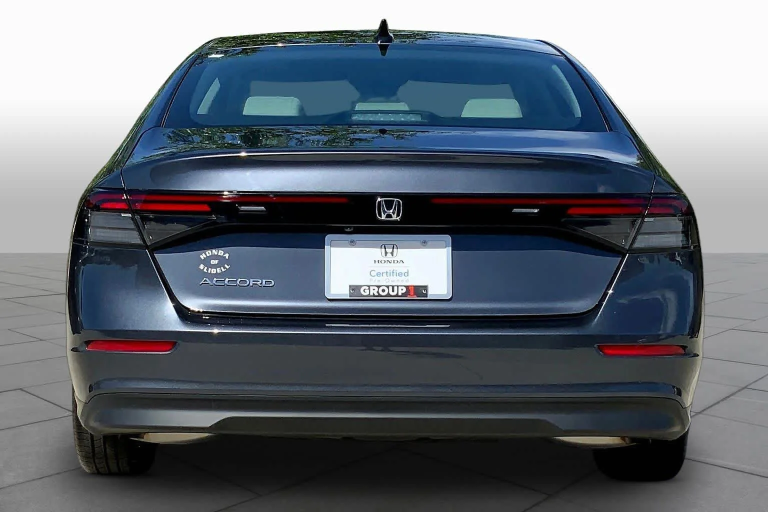 Certified Used 2025 Meteorite Gray Metallic Honda 1.5T SE image 5