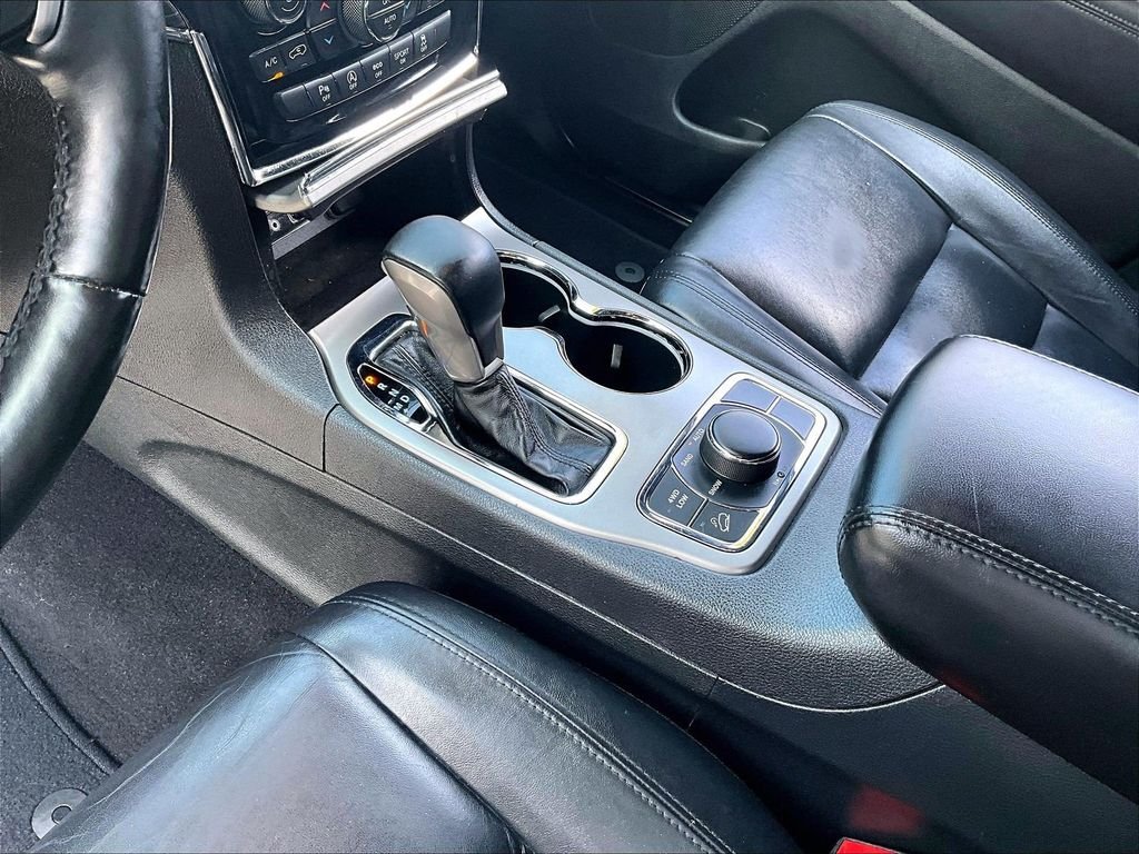 Used 2020 White Jeep Limited image 19