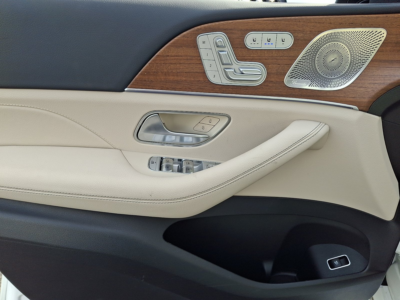 Certified Used 2026 Polar White - 149 Mercedes-Benz  image 12