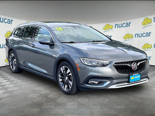2018 Buick Regal TourX Essence