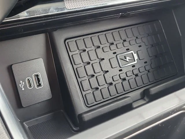 New 2026 Black Metallic Ford Platinum image 27
