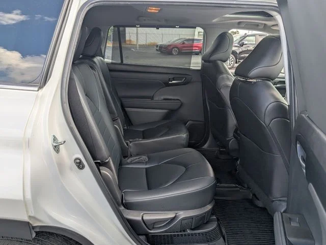 Used 2023 Beige Toyota XLE image 16