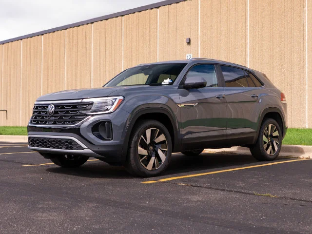 New 2026 Gray Volkswagen SE w/Technology image 6