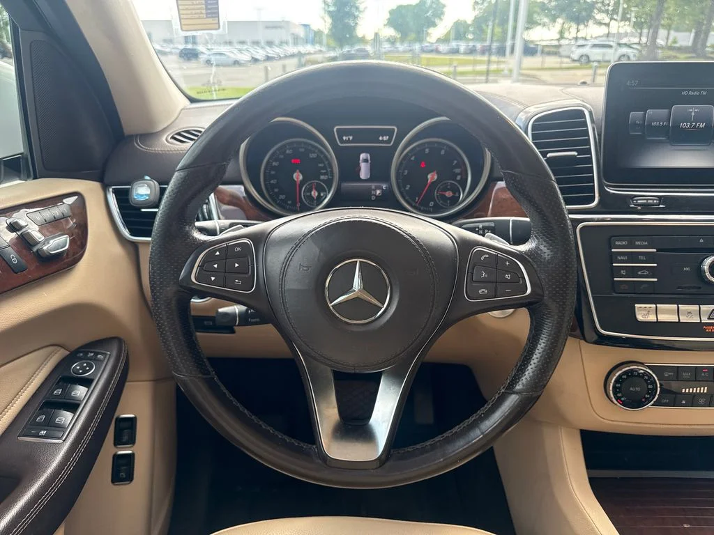 Used 2017 Polar White Mercedes-Benz GLS 450 image 19