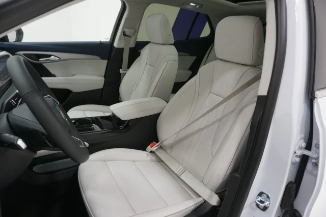 2026 Buick Envision Avenir - Photo 17