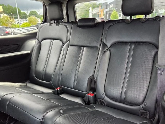 Used 2022 White Jeep Series III image 12