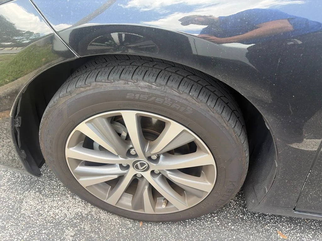 Used 2021 Black Lexus 350 image 17