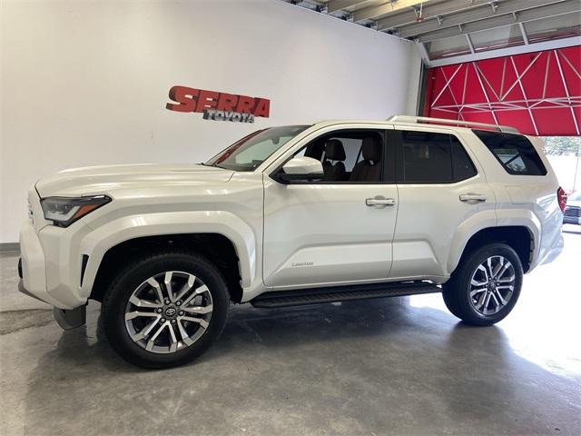 Certified Used 2025 WIND CHILL PEARL Toyota  image 14