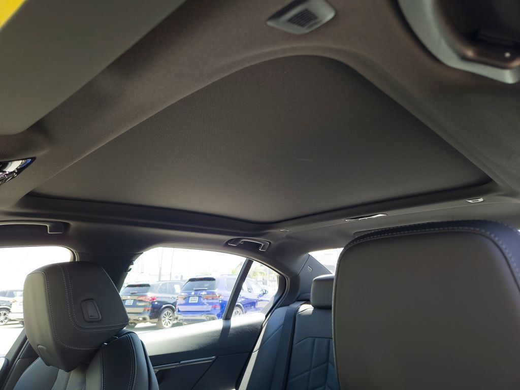 New 2026 Black Sapphire Metallic BMW 550e xDrive image 14