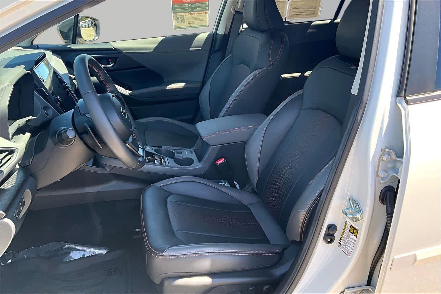 Used 2024 Crystal White Pearl Subaru Limited image 7