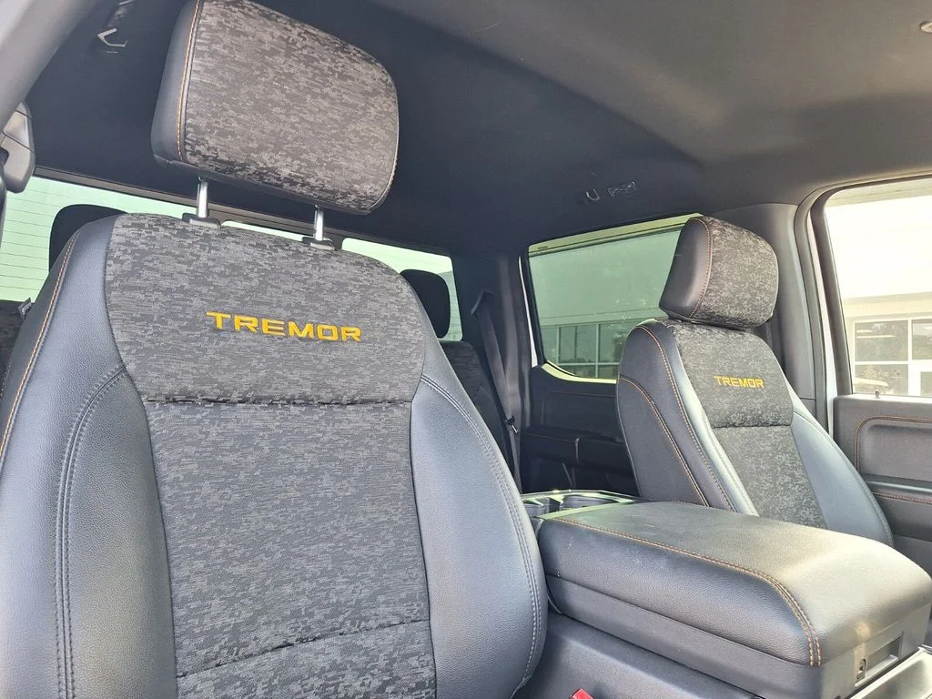 Used 2023 Oxford White Ford Tremor image 31