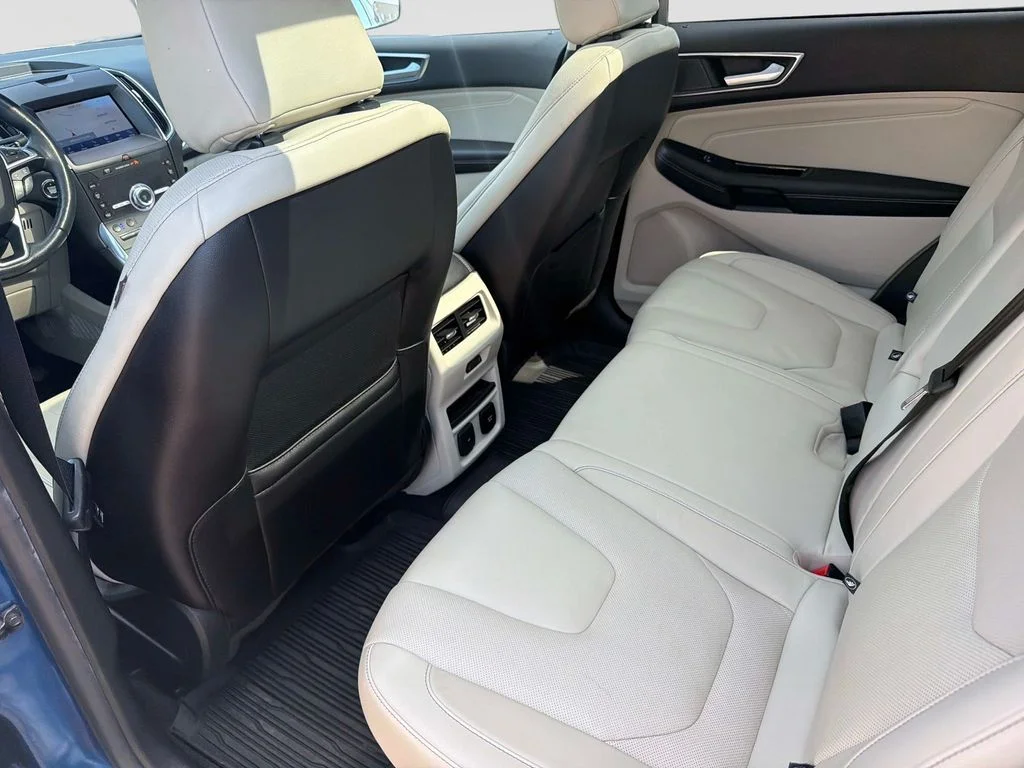 Used 2020 Blue Ford Titanium image 15