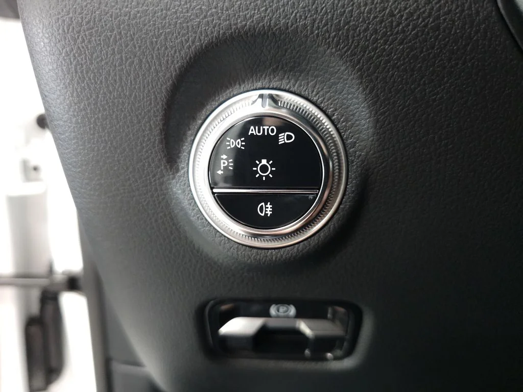 Used 2026 Black Mercedes-Benz C 300 image 9