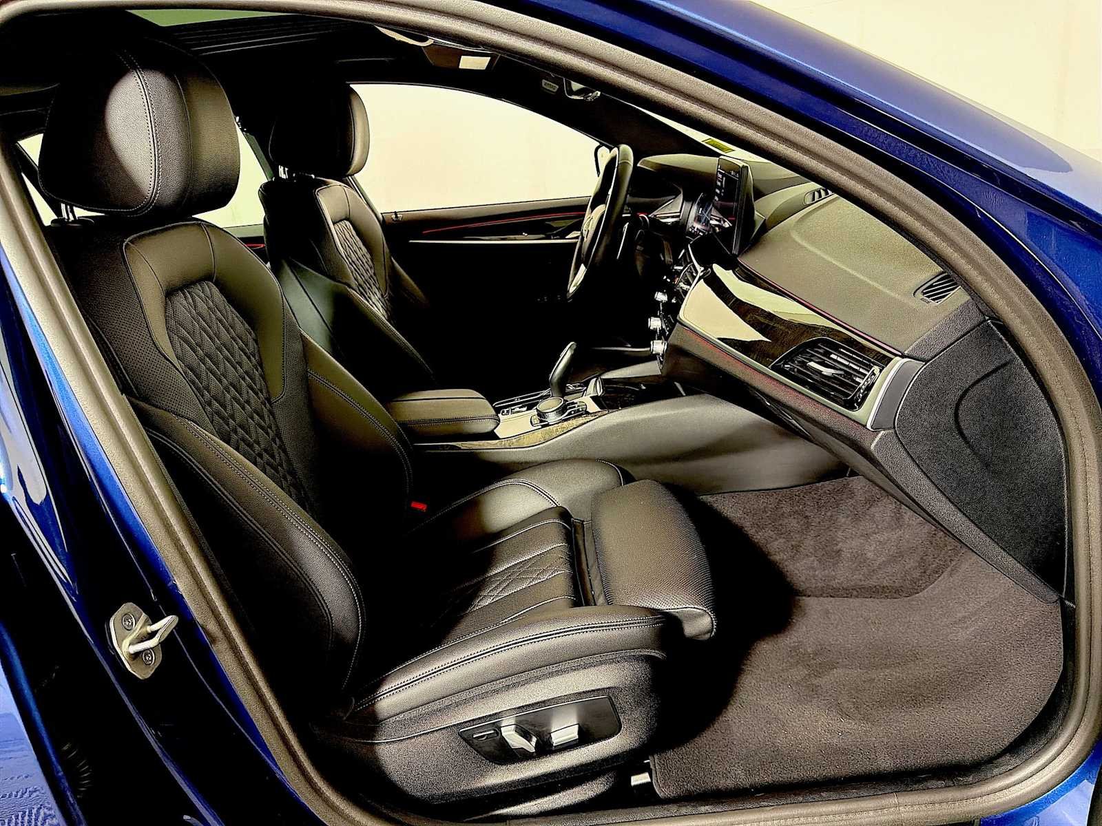2023 BMW 5 Series 530i - Photo 24