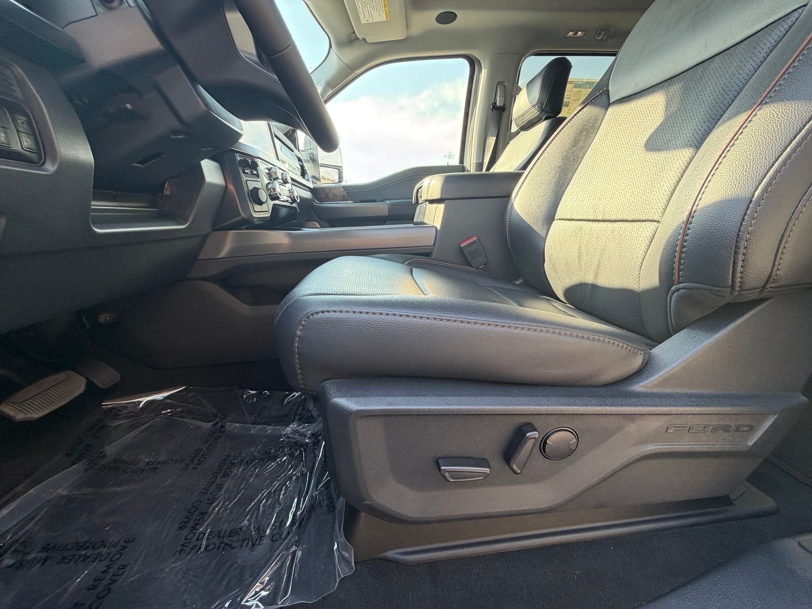 2026 Ford F-350 Super Duty Lariat - Photo 12