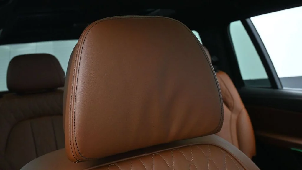 Certified Used 2025 Green BMW xDrive40i image 18
