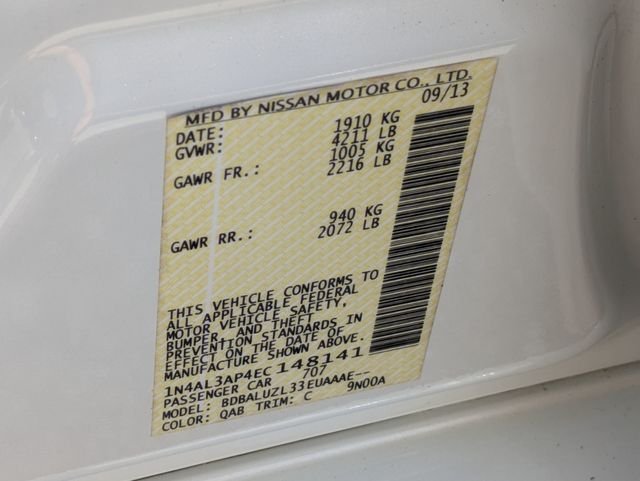 Used 2014 White Nissan 2.5 SV image 23