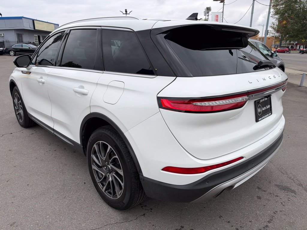 Used 2020 White Lincoln Standard image 4