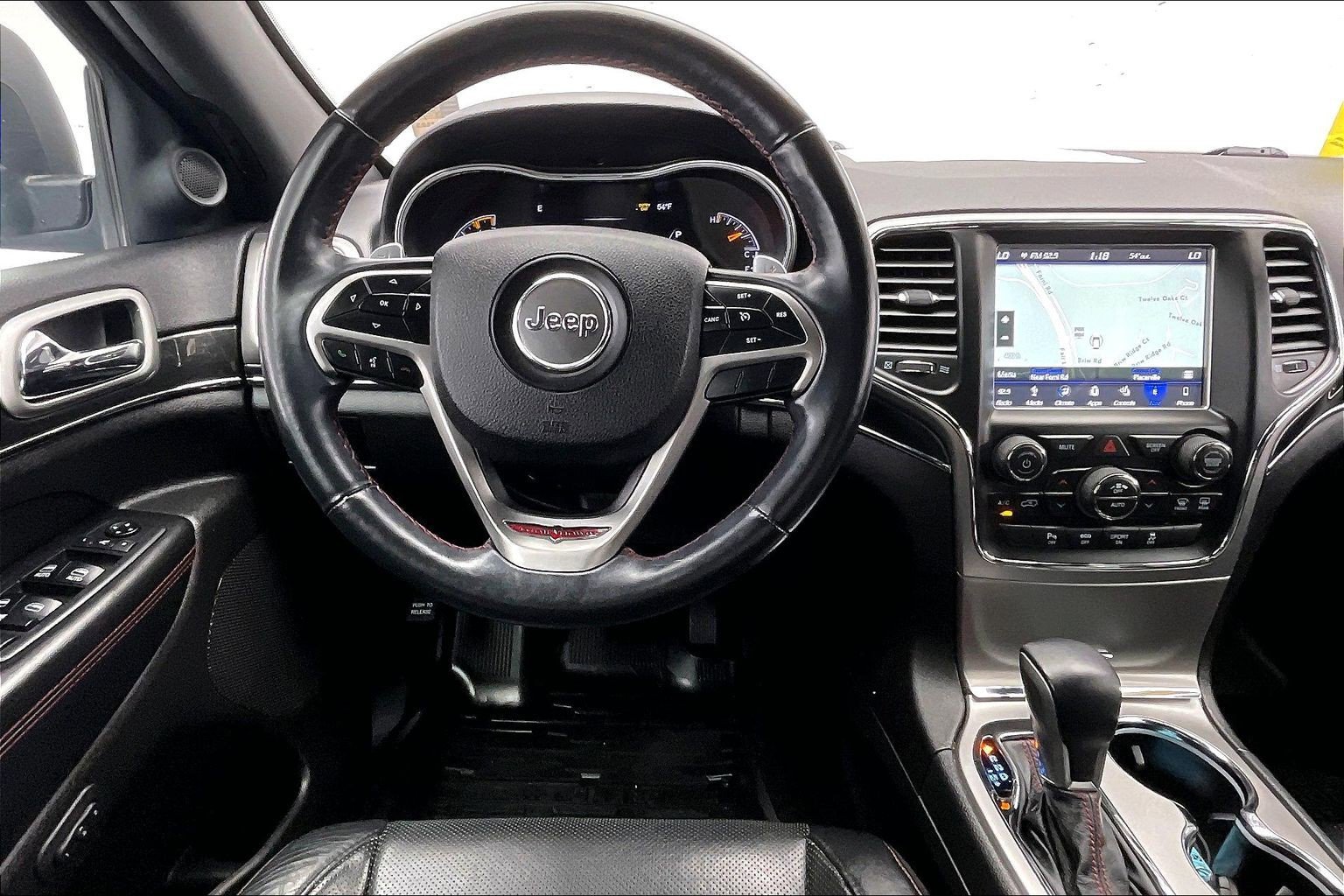 Used 2018 Silver Jeep Trailhawk 4x4 image 4