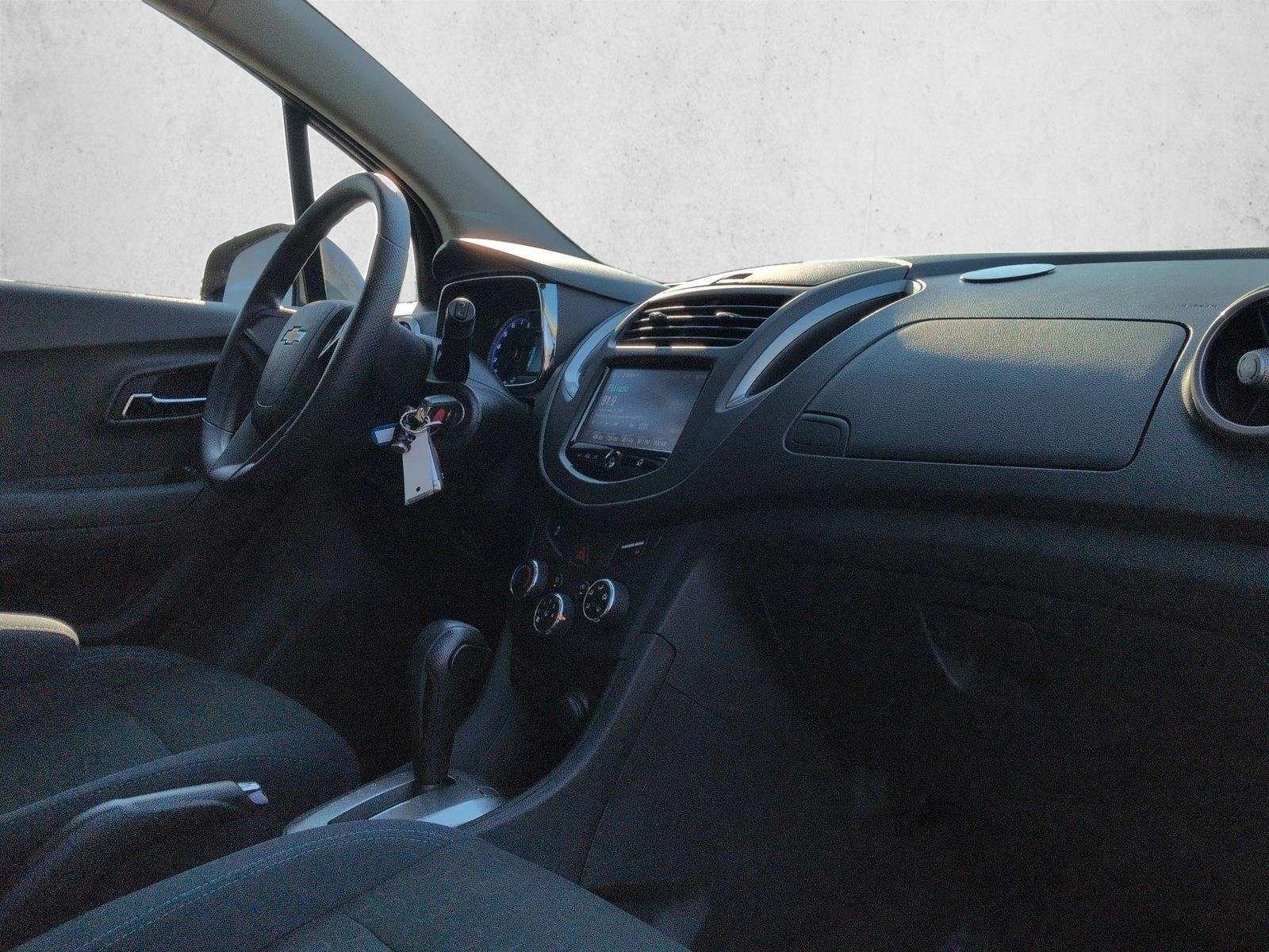 Used 2016 Cyber Gray Metallic Chevrolet LS image 20