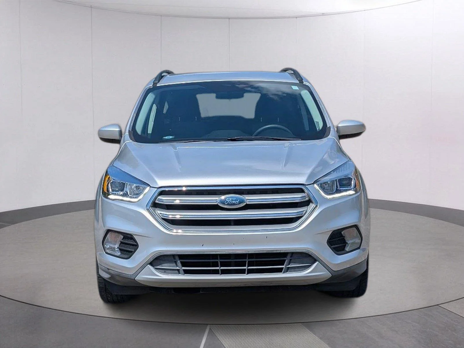Used 2017 Ingot Silver Ford SE image 9