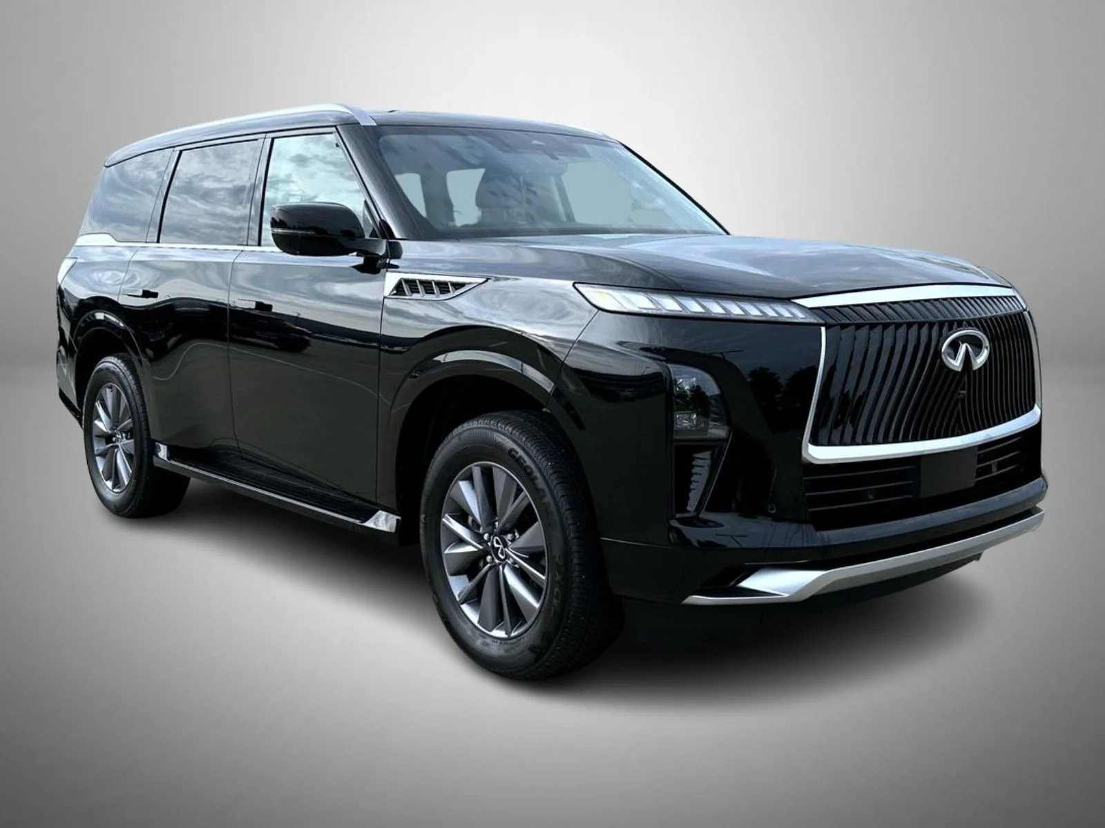 Used 2025 Black INFINITI PURE image 3