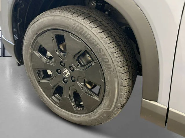 New 2026 Sonic Gray Pearl Honda Black Edition image 11