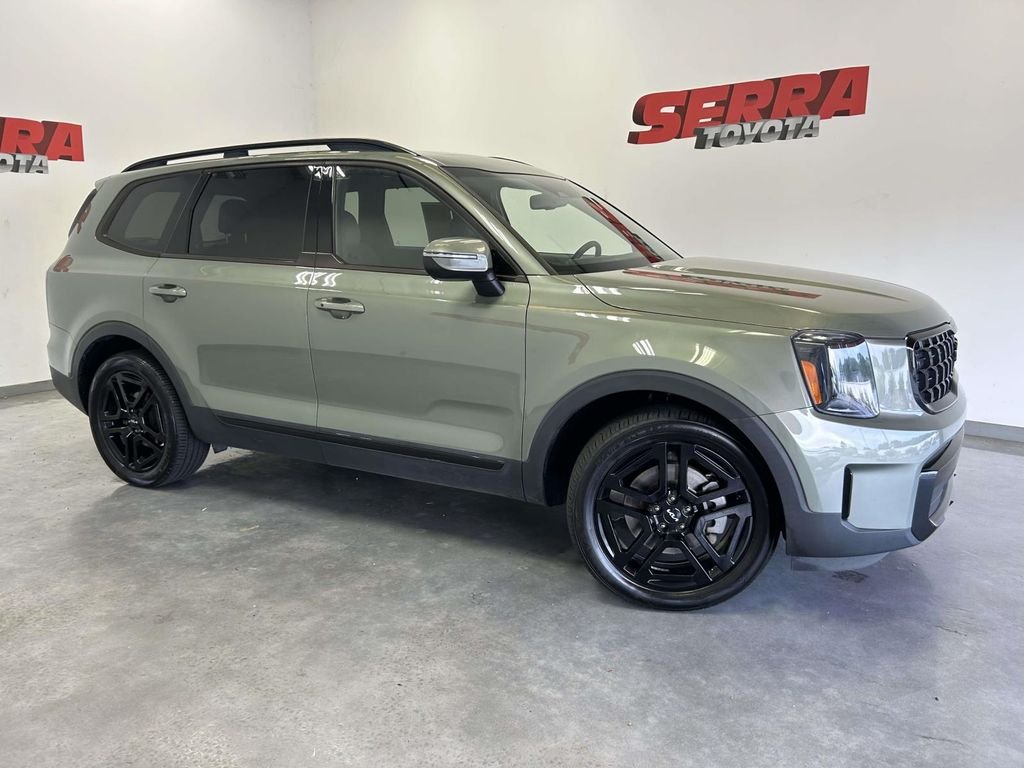 Used 2024 Green Kia EX X-Line image 2