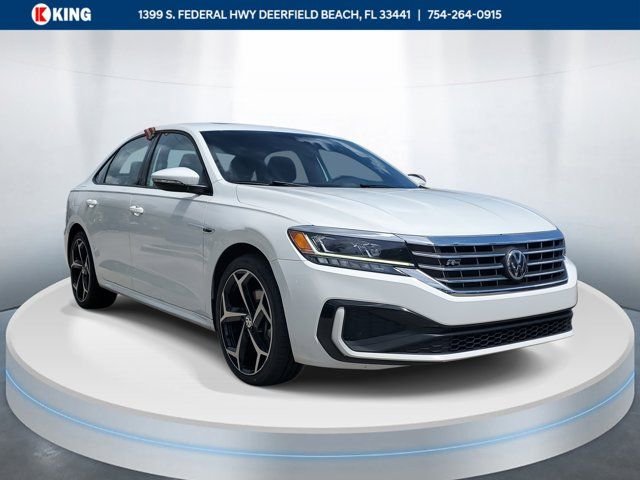 2021 Volkswagen Passat R-Line