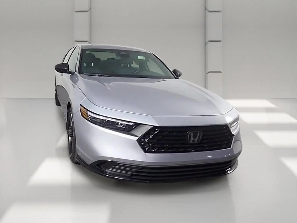 Used 2025 Solar Silver Metallic Honda Sport-L image 52