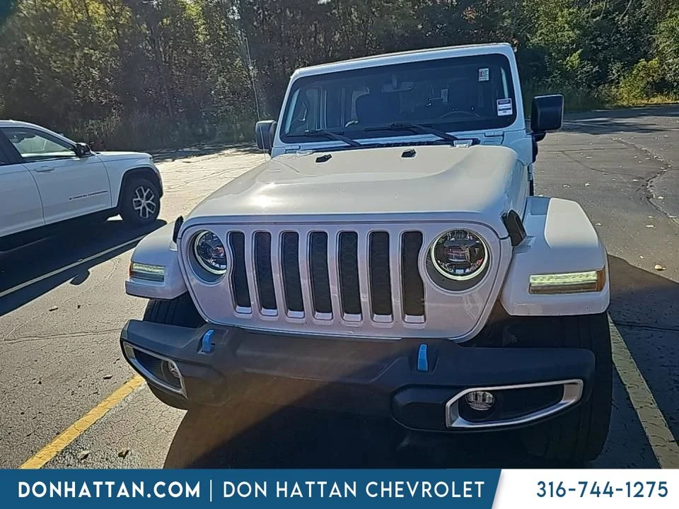 Used 2023 White Jeep Sahara 4xe image 9