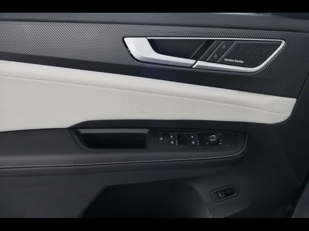 New 2026 Silver Volkswagen 2.0T SEL Premium R-Line image 31