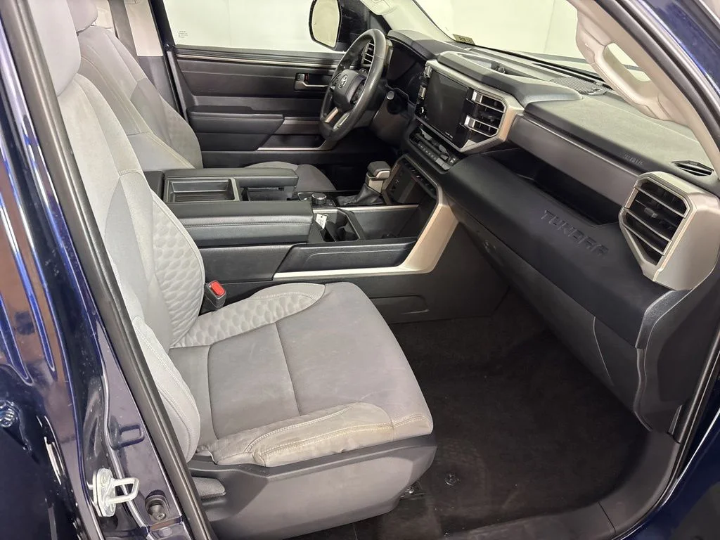 Used 2022 Blue Toyota SR5 image 17