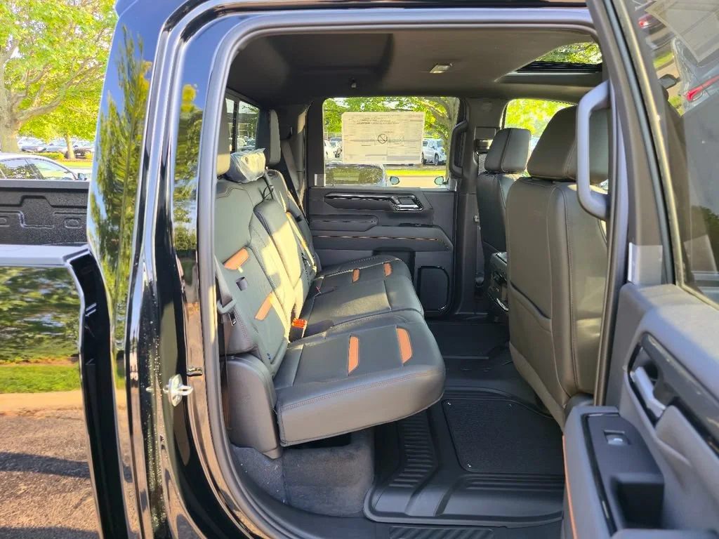 New 2026 Onyx Black GMC AT4 image 28