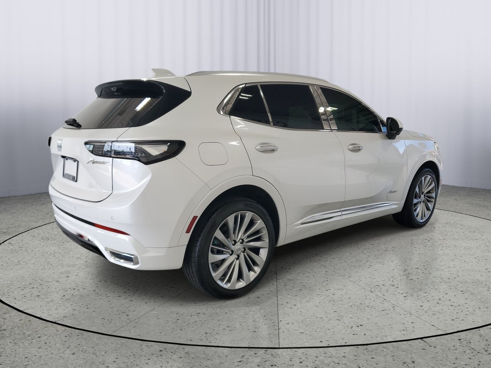 Used 2024 White Buick Avenir image 4