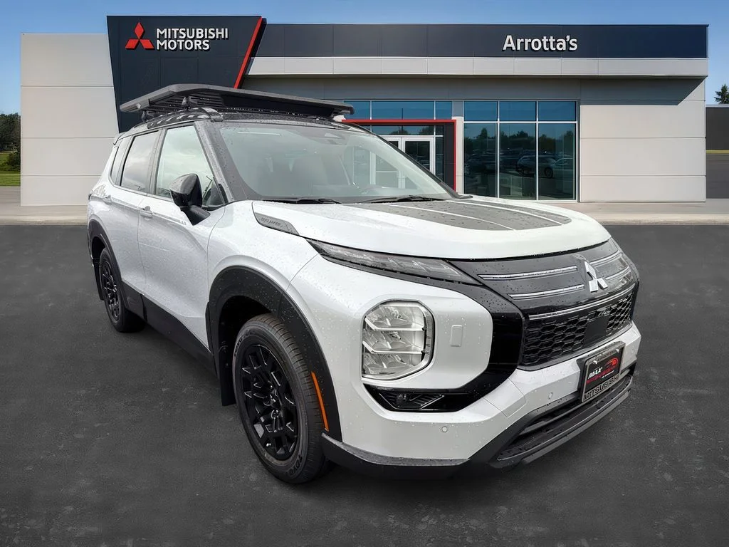 2026 Mitsubishi Outlander Trail Edition S-AWC's photo