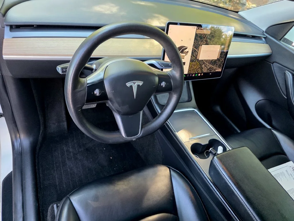 Used 2021  Tesla Long Range image 16