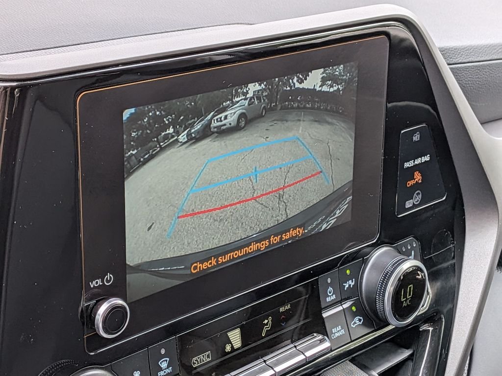 Used 2026  Toyota XLE image 6