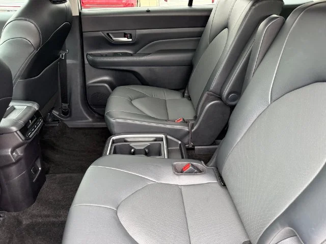 Certified Used 2026 CELESTIAL SILVER Toyota XLE image 29