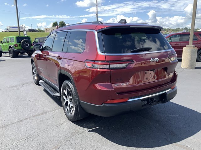 Used 2023 Velvet Red Pearlcoat Jeep Limited image 8