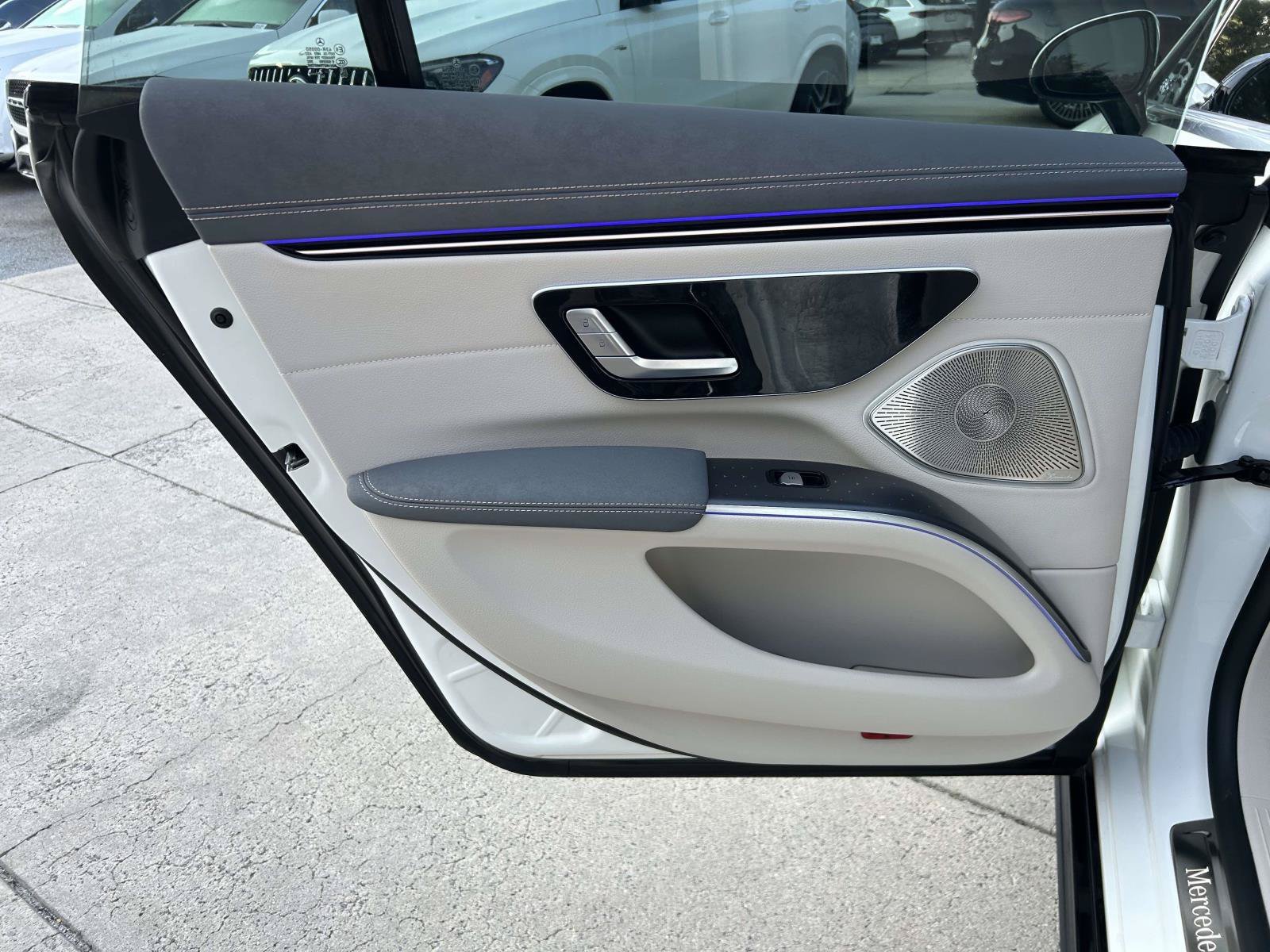 Certified Used 2023 MANUFAKTUR Diamond White Mercedes-Benz EQS 450 4MATIC® Sedan image 37