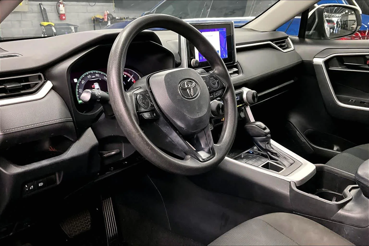 Used 2023 Ice Cap Toyota LE image 18