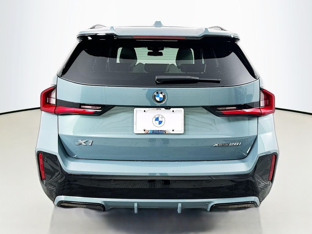 Used 2026 Cape York Green Metallic BMW xDrive28i image 6