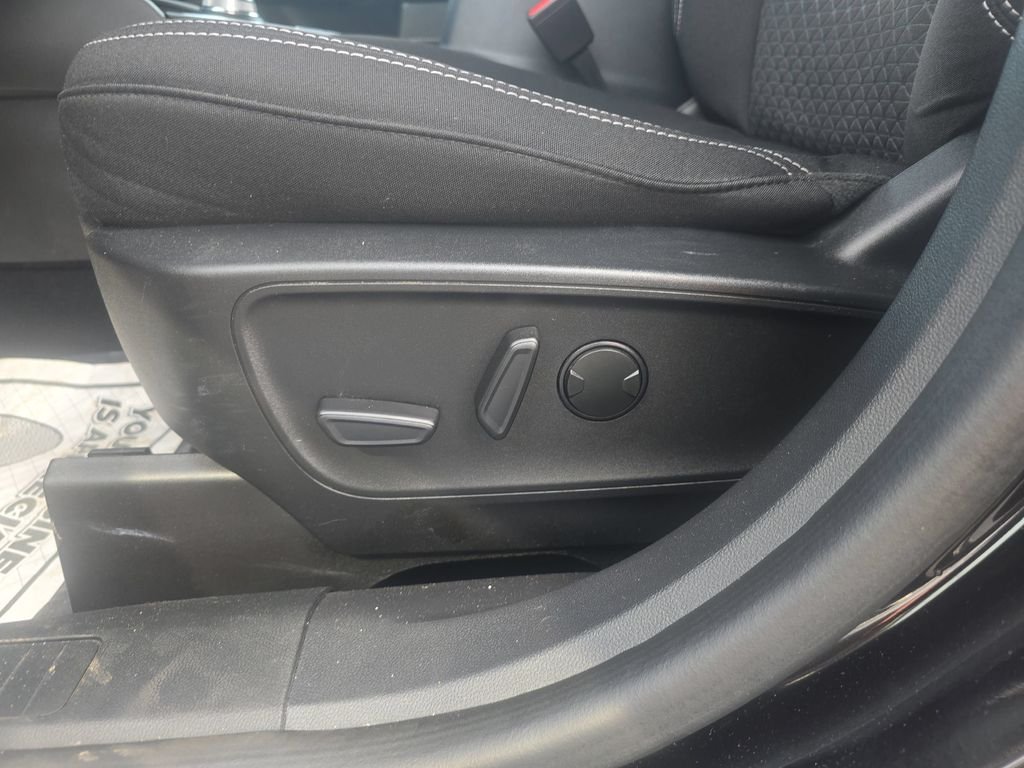 Used 2023 Black Metallic Ford Active image 16