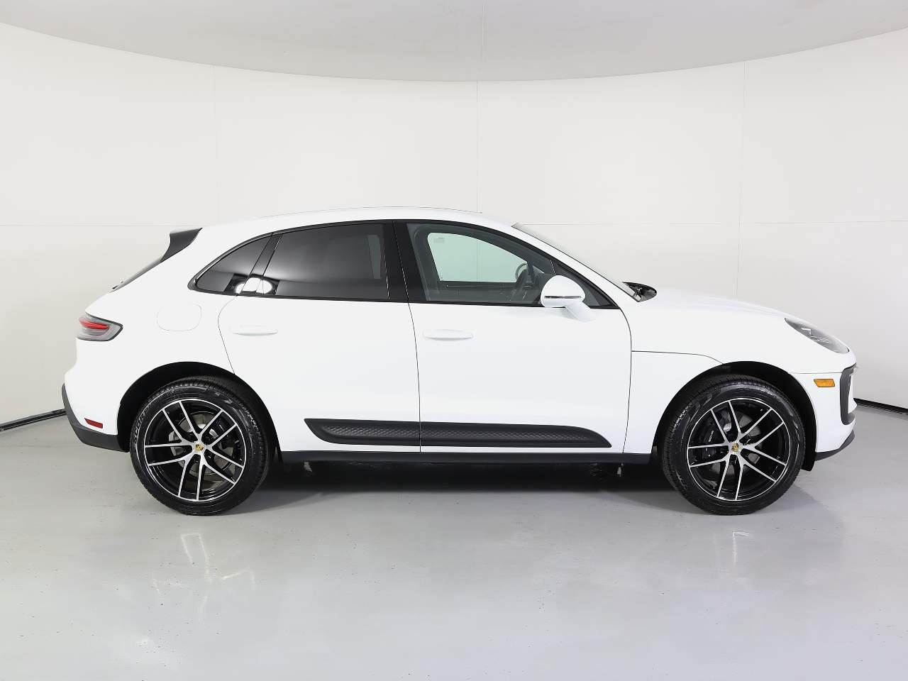 Certified Used 2025 WHITE Porsche  image 8