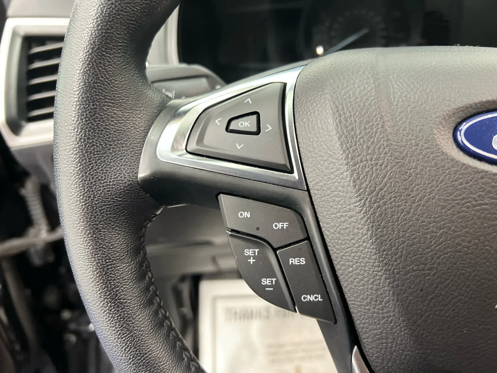 Used 2023 Agate Black Metallic Ford SEL image 15