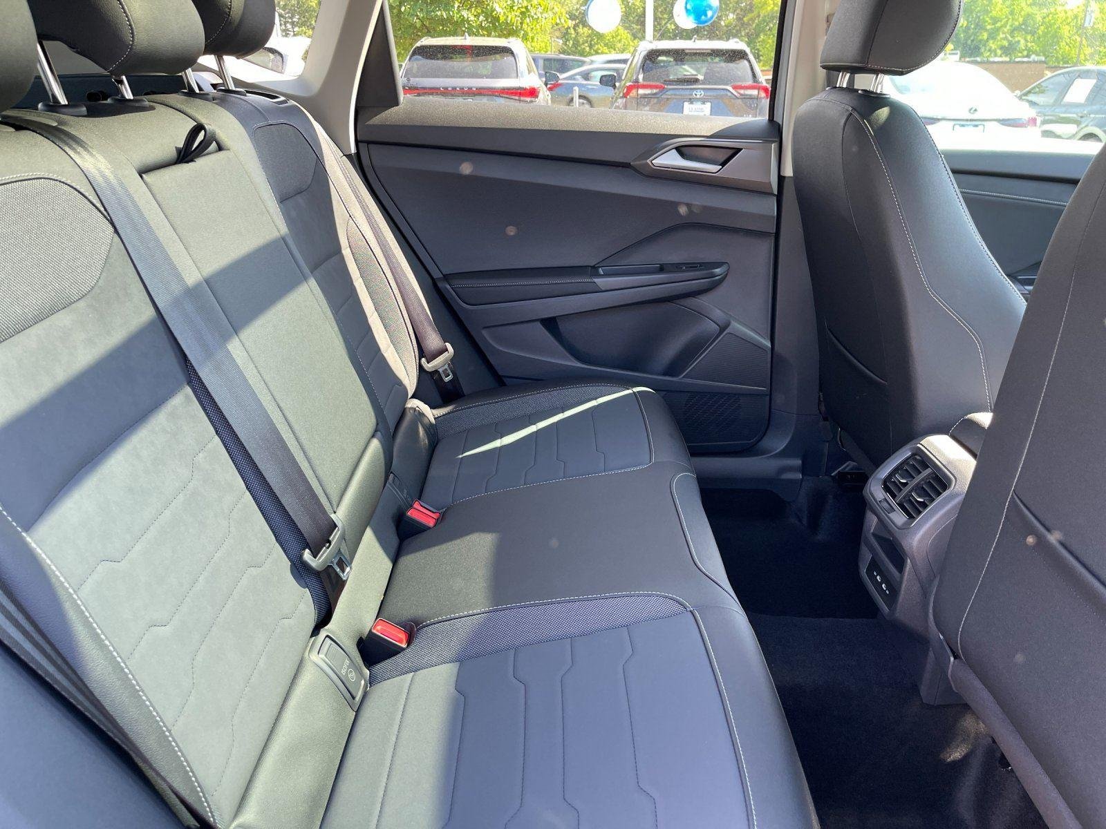 New 2026 Monument Gray w/Deep Black Roof Volkswagen SE Black image 37